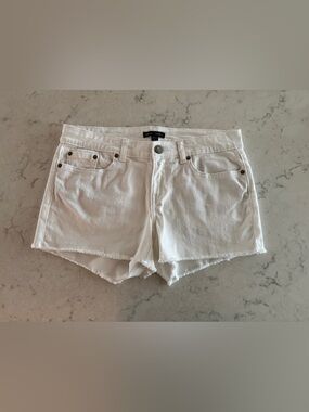 GAP Women’s Hadley White Denim Shorts - like NEW!